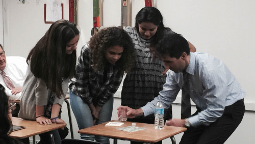 Omni Nano presents a hands-on nanotechnology workshop (STEM workshop) at Pacific Hills School in West Hollywood, Los Angeles, California.